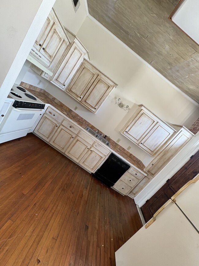 Photo - 131 Gallatin St Unit 4