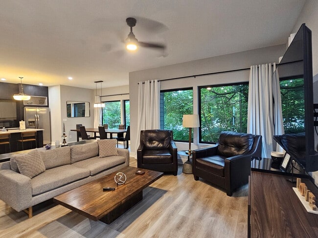Photo - 1257 Francis St NW Unit SI ID1596444P