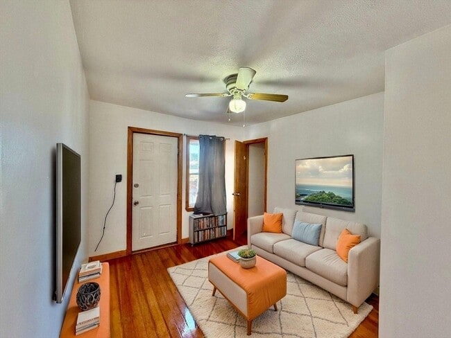 Photo - 156 Main St Unit 1