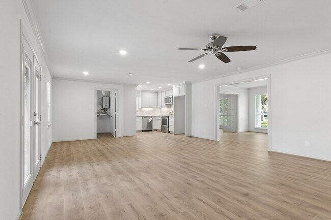 6022 Beaudry Dr