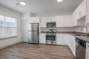 2BR, 1BA - 1185SF - Kitchen