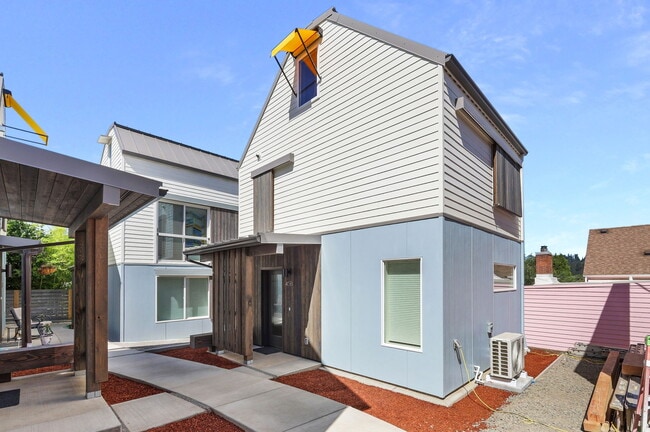 Photo - 45 W 27th Ave