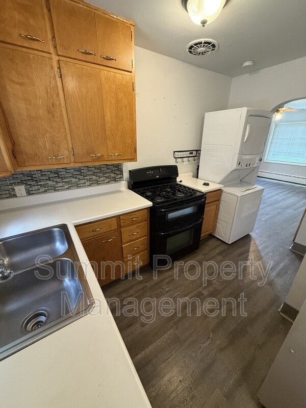 Photo - 604 W 9th St