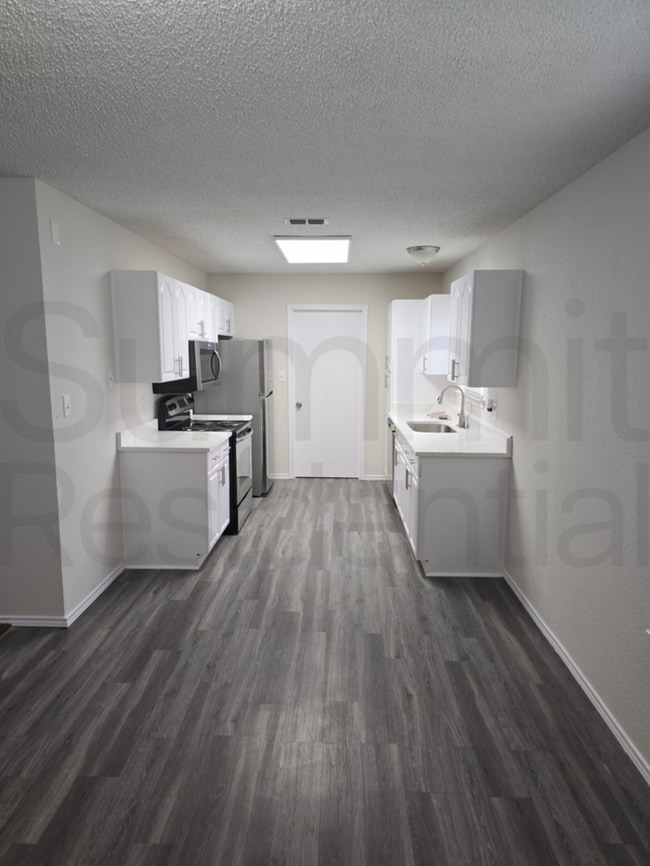 Photo - 201 Steller Ln