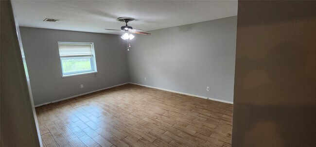 Photo - 3411 Stoney Oak Dr