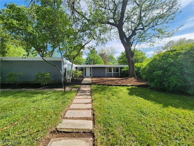 Photo - 24160 Buckhurst Dr House
