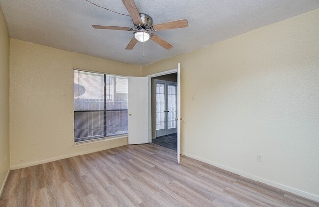 Photo - 9000 Bissonnet St