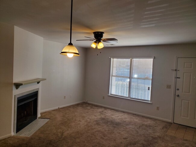 Photo - 139 Country Town Dr Townhome