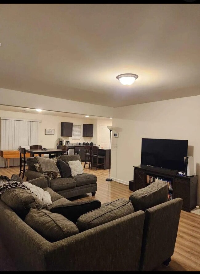 Photo - 422 Seaborn Cir