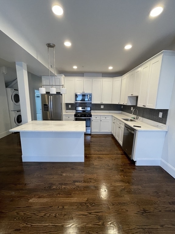 Building Photo - 204 E Eagle St Unit #1