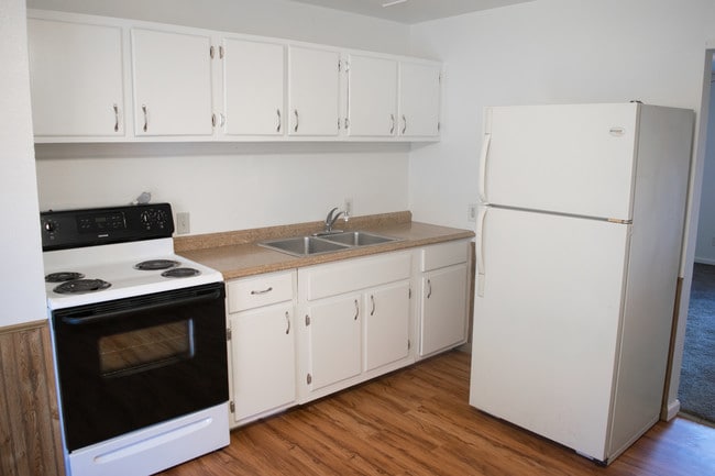 Hillview Apartments