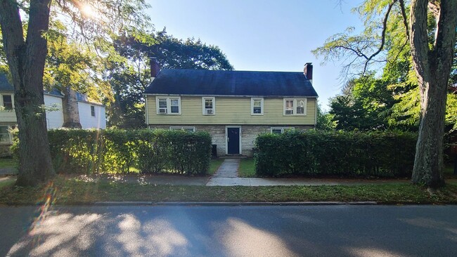 Hamilton Avenue, West - Hamilton Avenue, West Apartment Unit 148