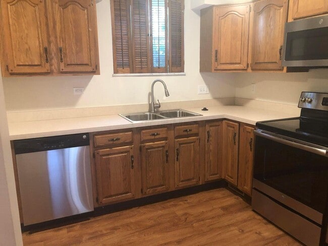 Photo - 1391 Bluff Ave