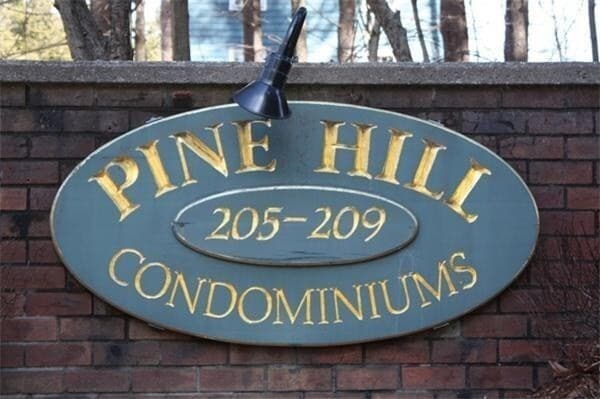 Building Photo - 209 Great Rd Unit C3