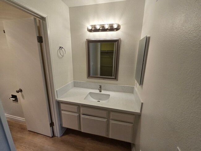 Photo - Rancho Penasquitos 2-story. 4 br., 3 ba.