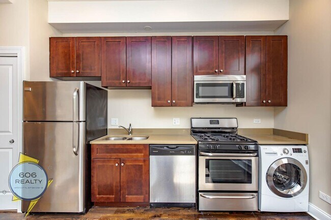 Photo - 649 W Deming Pl