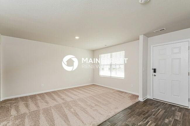 Photo - 4 Bedroom Pet-Friendly Home in Zebulon, NC with Main Street Renewal