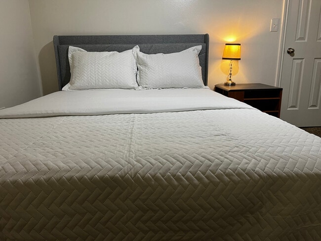 Photo - 512 N Chicago Ave Unit B