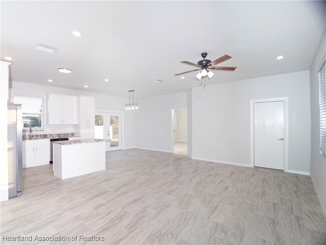 Photo - 1456 Kyra Ave