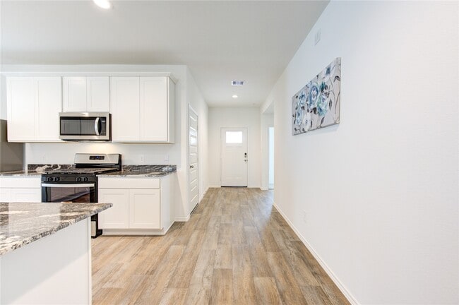 Photo - 2913 Misty Elm Ln