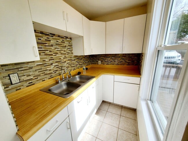 Photo - 48 Everard St Unit 1