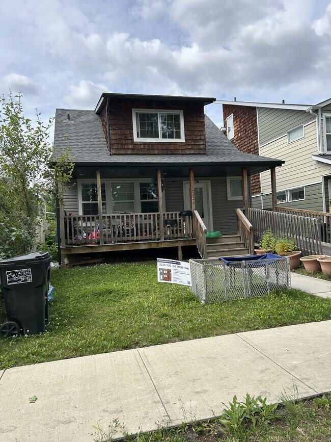 Building Photo - 12224-12260 60 St NW Unit 12224 - Main