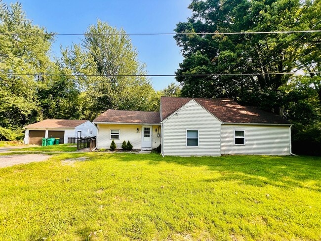 Building Photo - 8675 Edson Rd