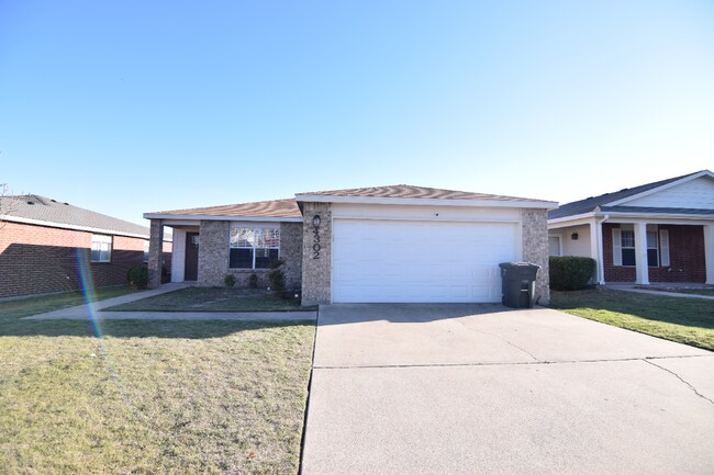 Photo - 4302 Sunflower Dr House