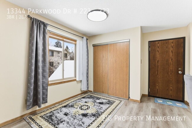 Photo - 13344 Parkwood Dr Unit 223
