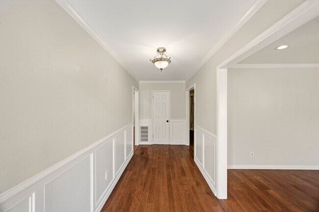 Photo - 6131 Yarwell Dr