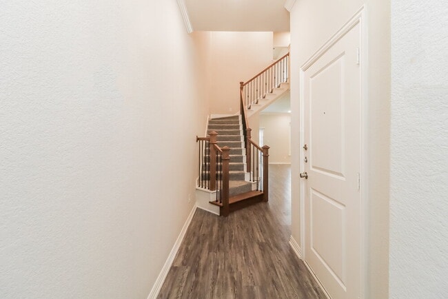 Photo - 1213 Summerset Ln