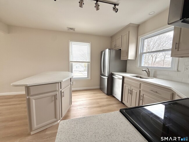 Photo - 194 High Ridge Ave Unit 2