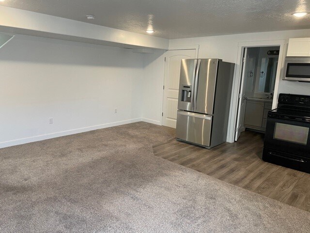 Photo - 637 W 1520 S