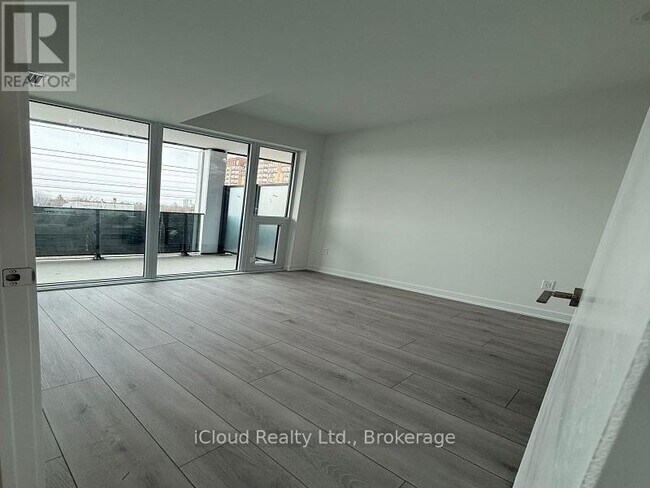 Photo - 1 Fairview Rd E Unité 517