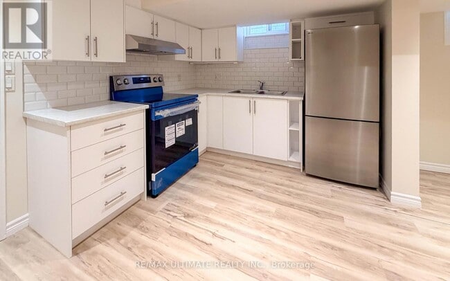 Photo - 403 Winona Dr