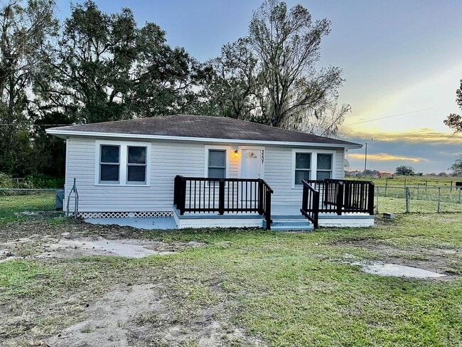 Building Photo - 3 Bedroom, 1 bathroom Home for Rent in Pla...