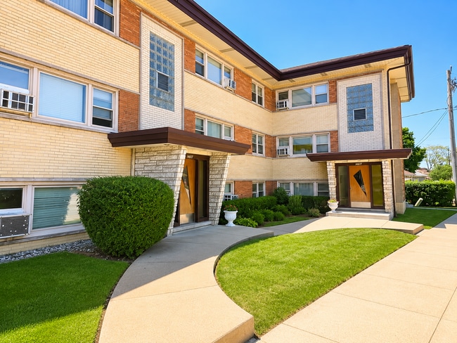 Building Photo - 7562 N Waukegan Rd Unit 2W