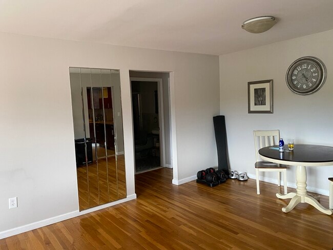 Photo - 364 Hoover Ave Unit 122
