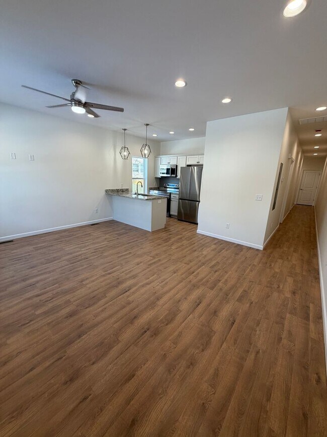 Photo - 3 Bedroom | 2 Bathroom | 1 Car Garage | Duplex | Springfield MO!