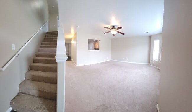 Photo - 2 bed, 1.5 bath Townhome at Riverwoods