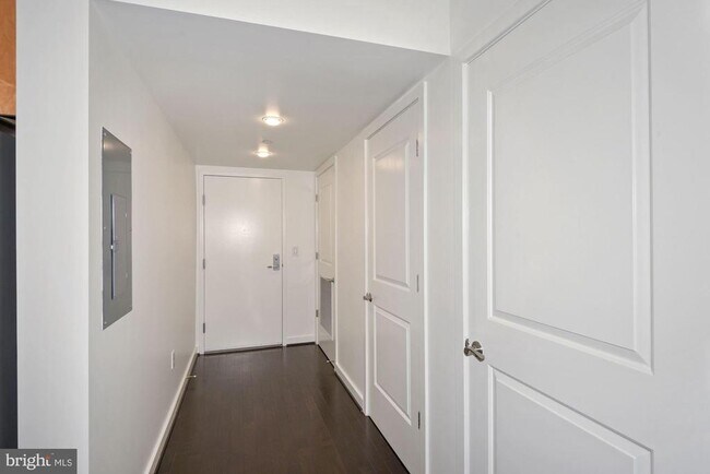 Photo - 1025 1st St SE Unit 804