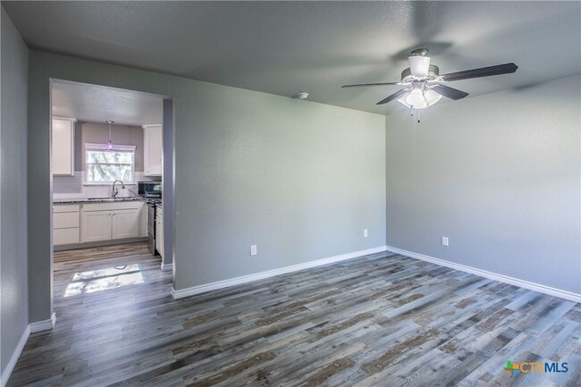 Photo - 406 N 4th St