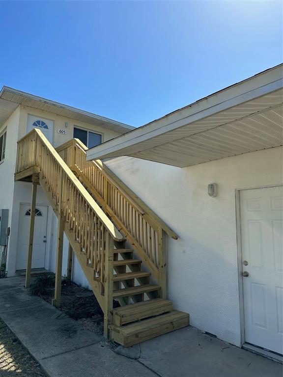 Photo - 605 2nd Ave E