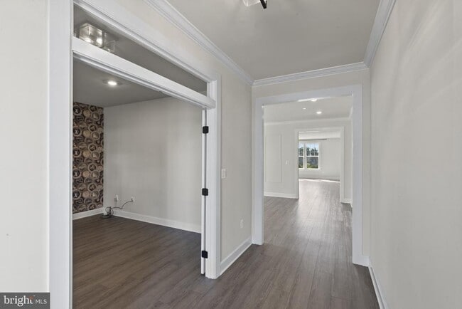 Photo - 7528 Zoe Ln