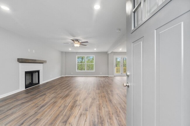 Photo - 1162 Old Charlotte Trace