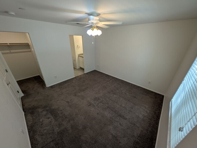 Photo - 664 Vetiver Ln