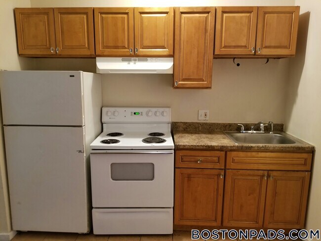 Photo - 886 Huntington Ave Unidad 5