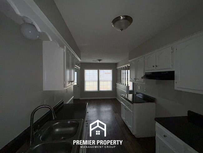 Photo - 4061 Keynon Dr