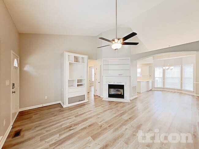 Photo - 305 Aqua Marine Ln