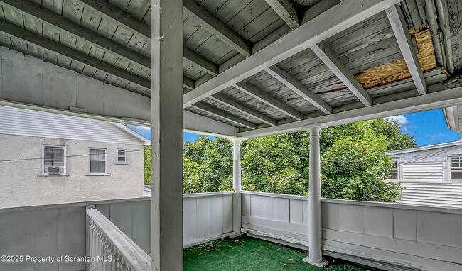 Photo - 301 N Bromley Ave